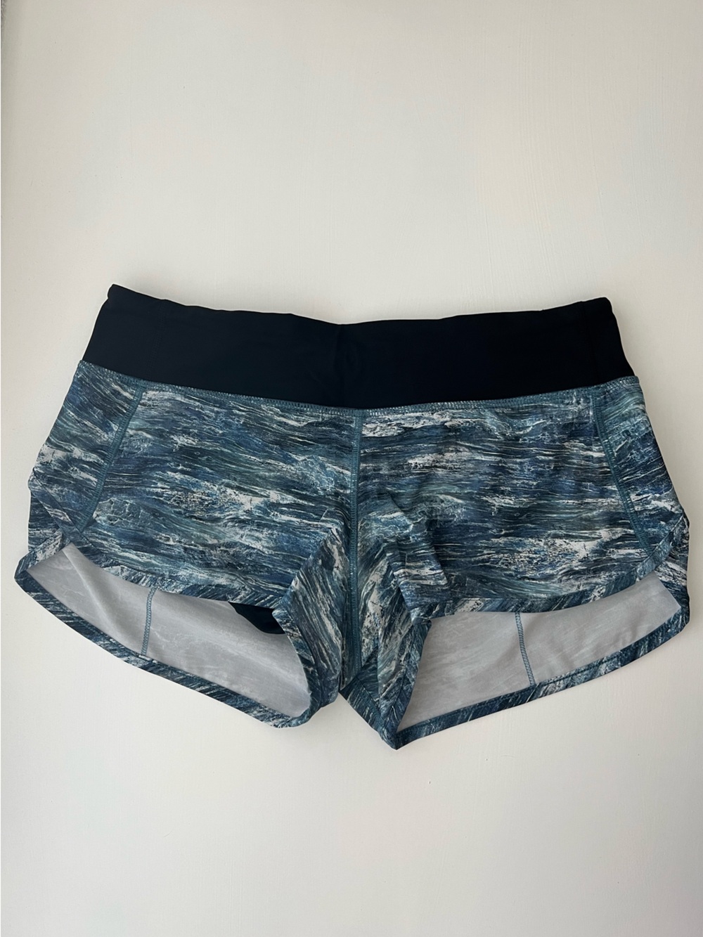 Lululemon Speed shorts, size 6